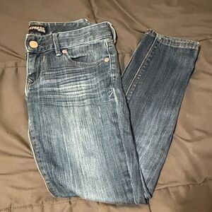 Express Women's Stella Regular Fit Low Rise Dark Blue Skinny Jeans